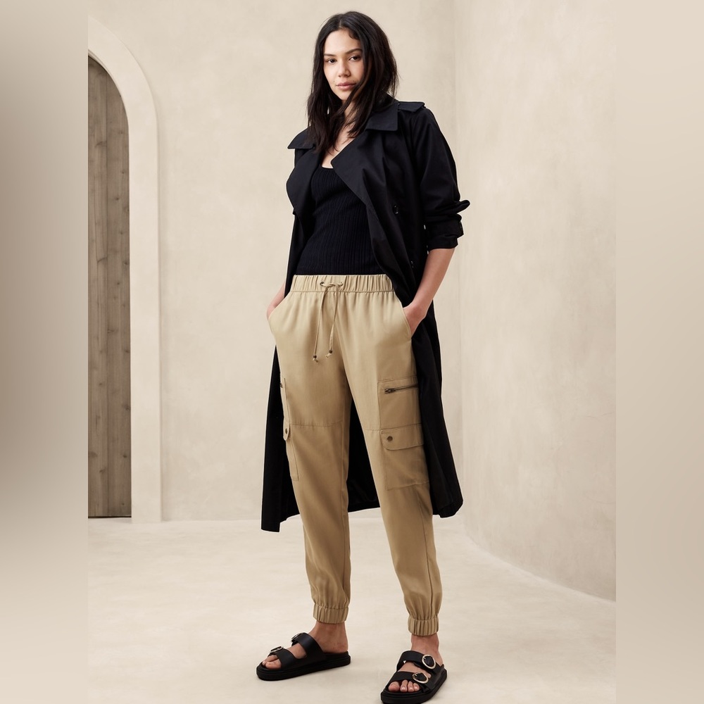 Banana Republic TENCEL™ CARGO JOGGER